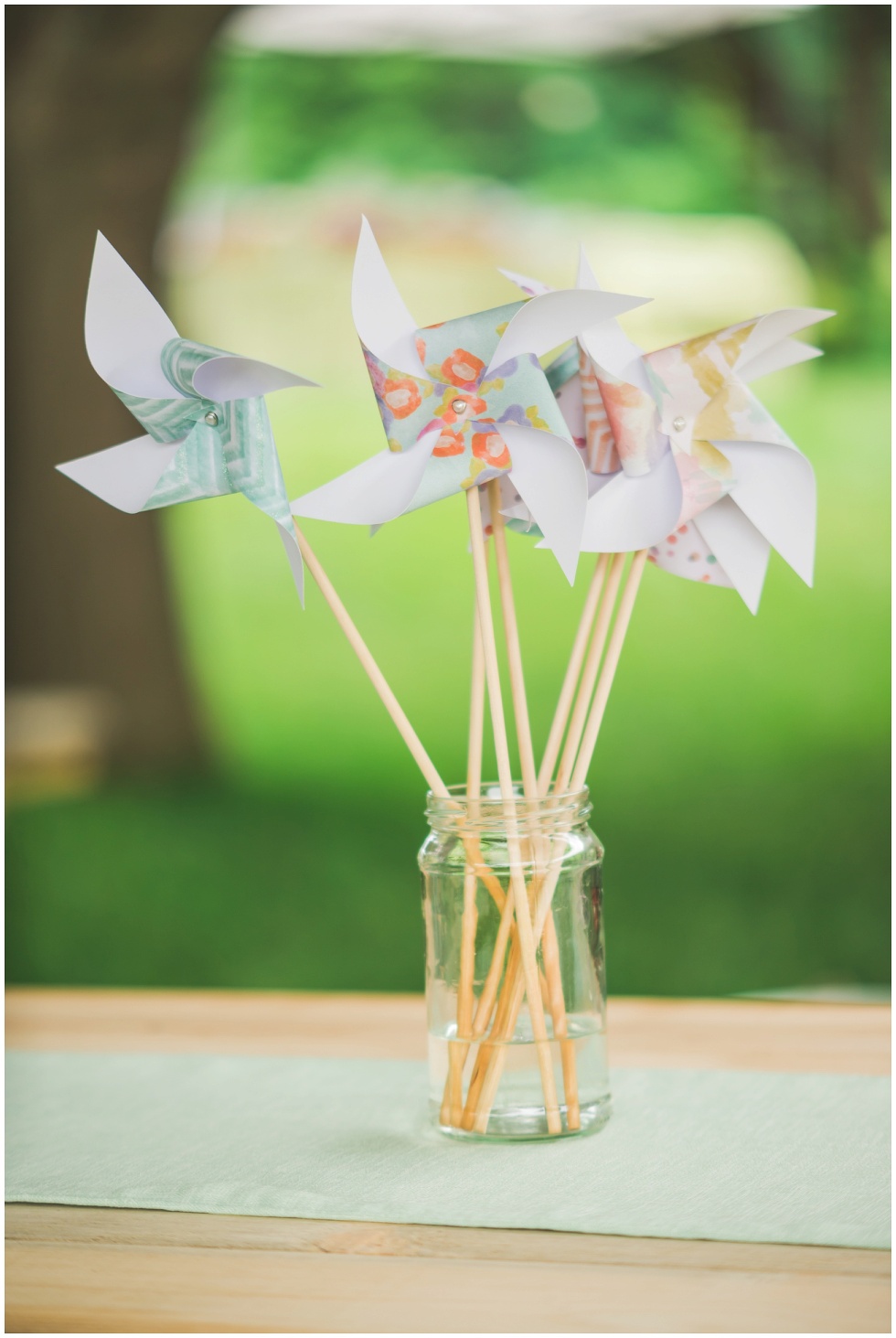 summer backyard wedding, brockville wedding, toronto wedding photographer, diy wedding, diy pinwheels